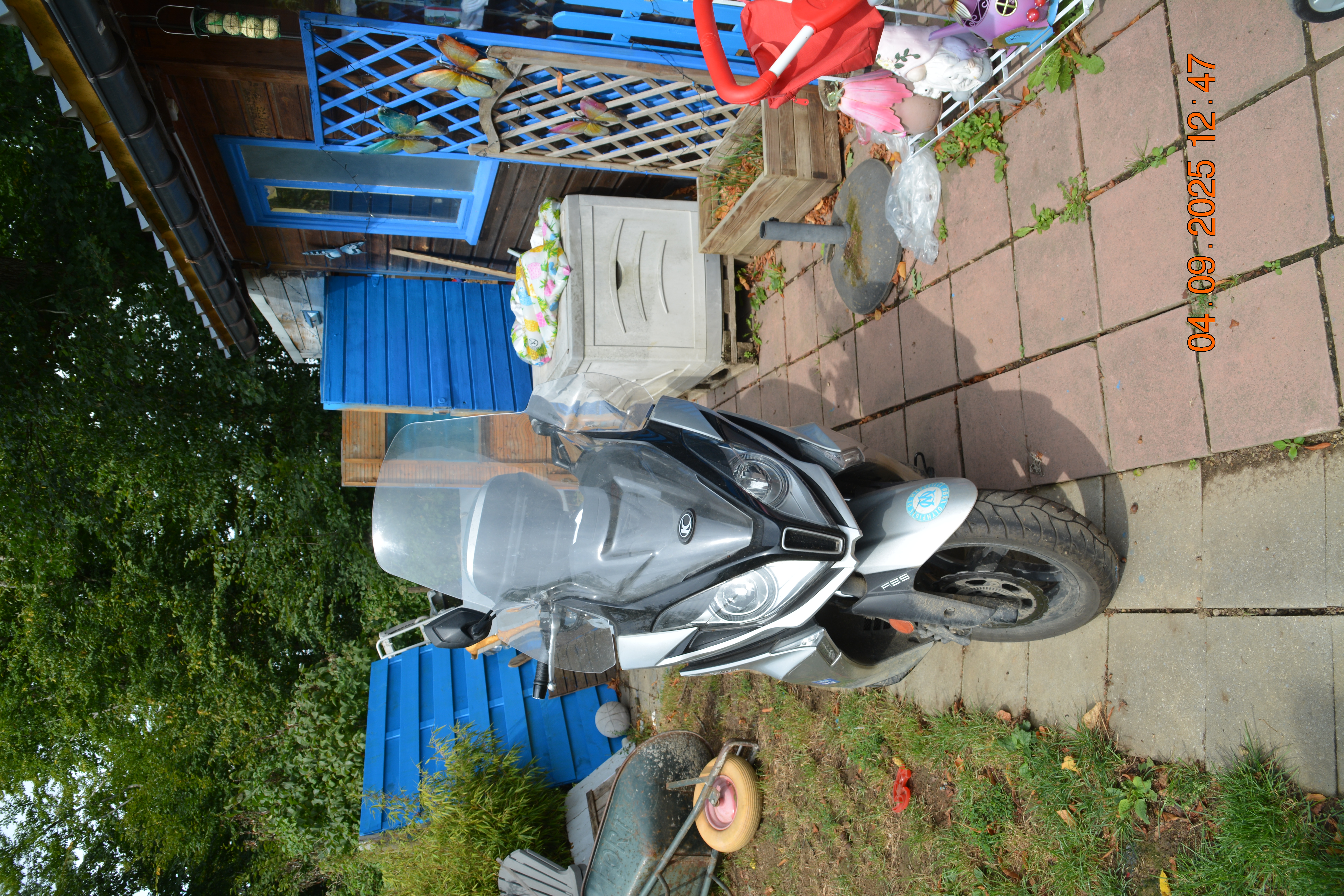 Photo 2